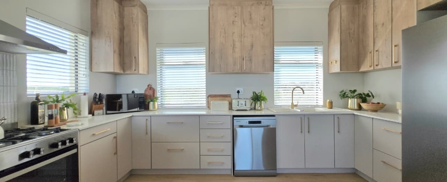 3 Bedroom Property for Sale in Kleinbaai Western Cape